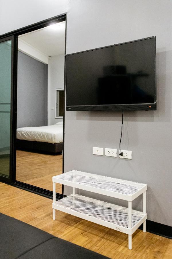 Apartamento U4 Large 2 Bed Full Kitchen 200m To Bts Bangkok